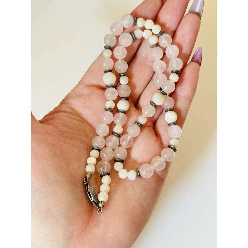 N/A vtg necklace
